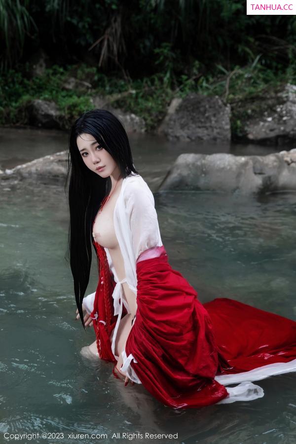   [XiuRen]高清写真图 2023.08.28 No.7295 严利娅Yuliya 妲己美臀第36张图片